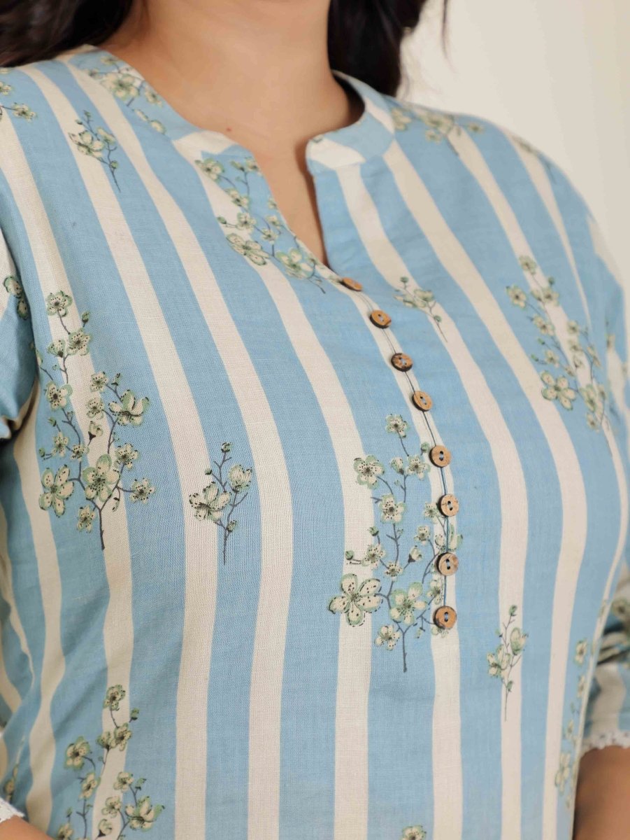 Aramya Straight Linen Cotton Striped Print Women's Kurta - Blue