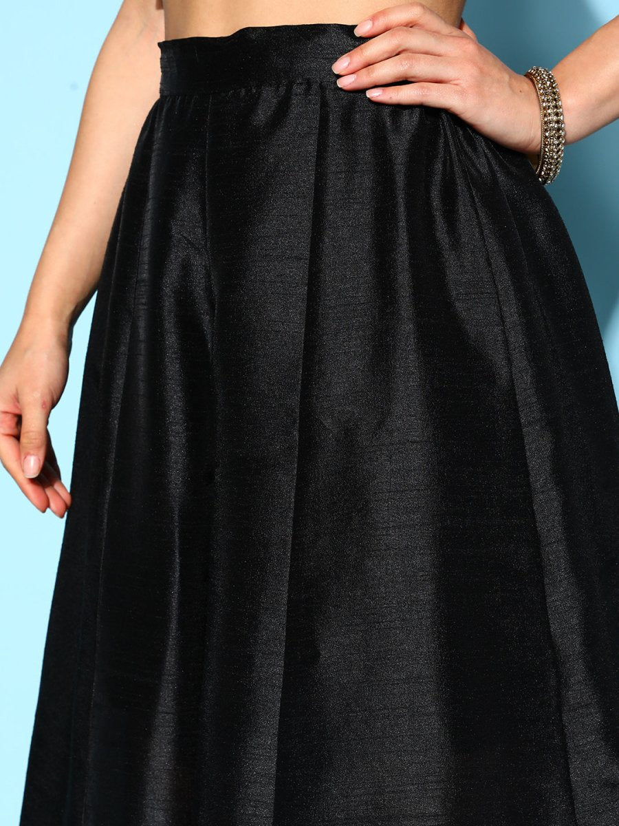 Ahalyaa Women Black & Gold-Toned Printed Co-ords