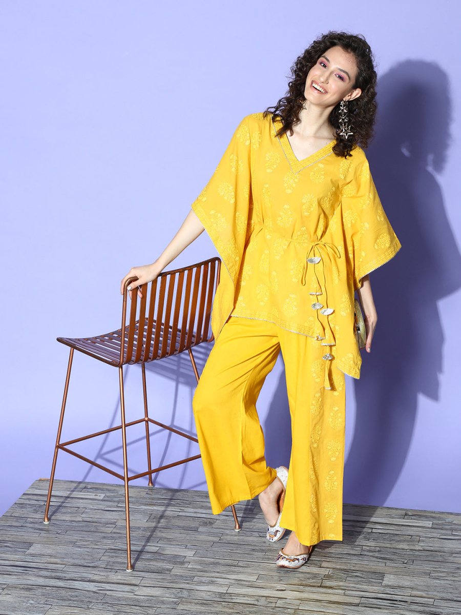Ahalyaa Women Mustard Yellow Floral Printed Pure Cotton Co-Ords