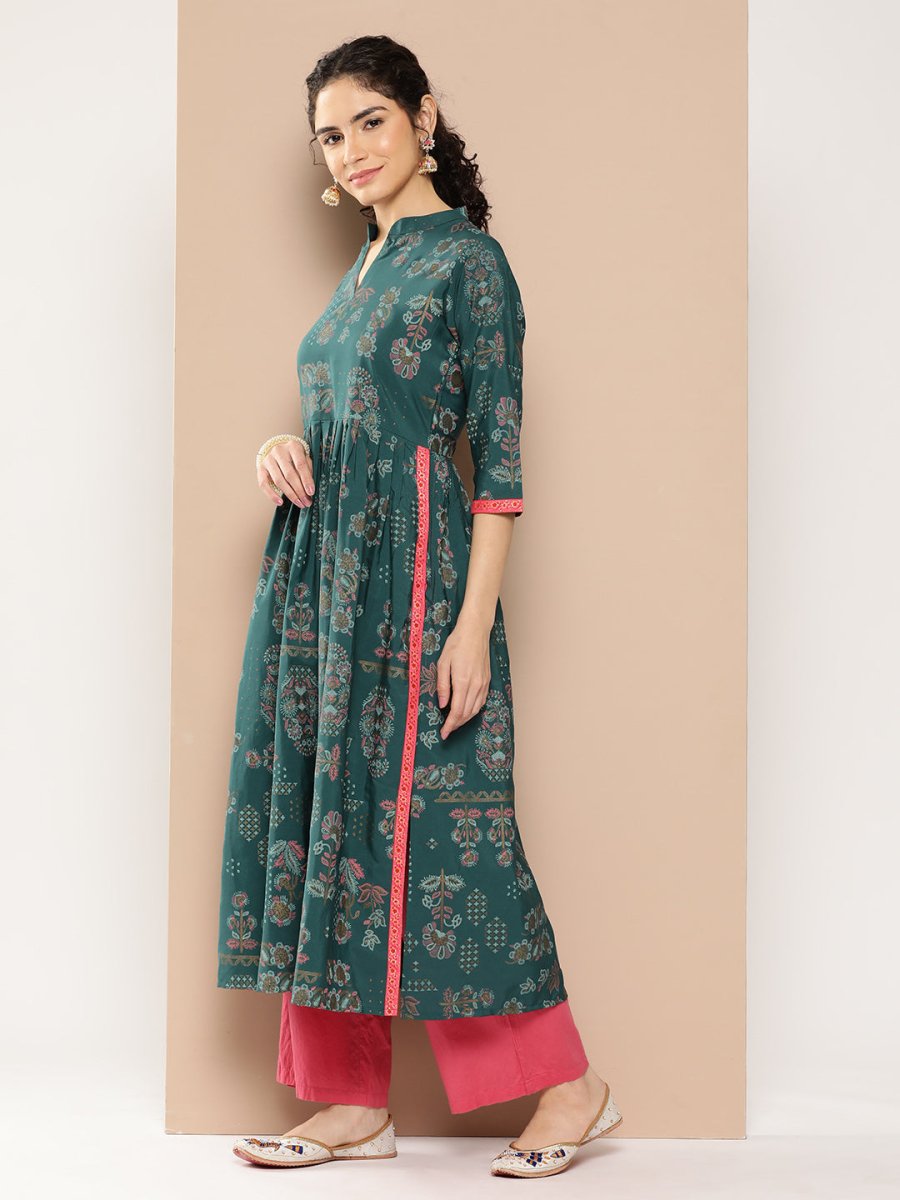 Ahalyaa Women Floral Printed Floral Crepe Kurta