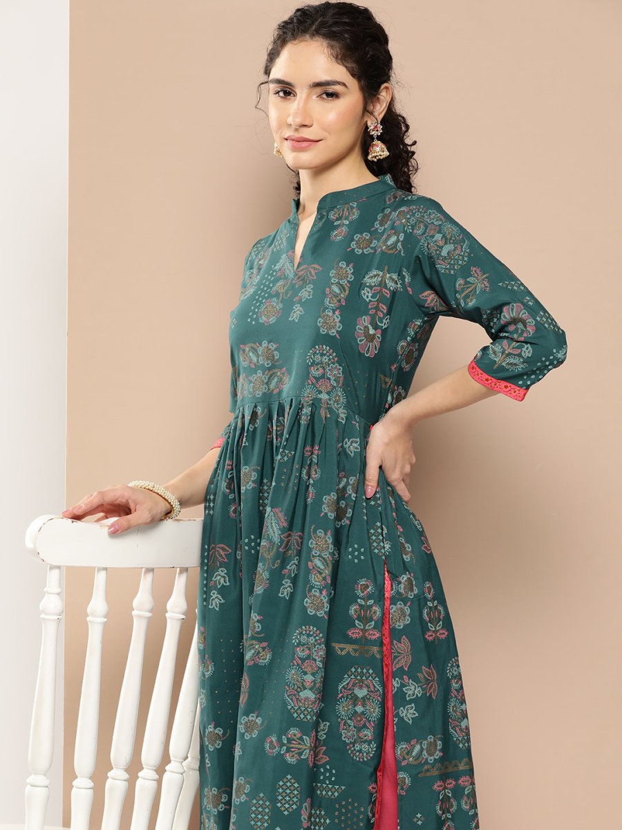 Ahalyaa Women Floral Printed Floral Crepe Kurta