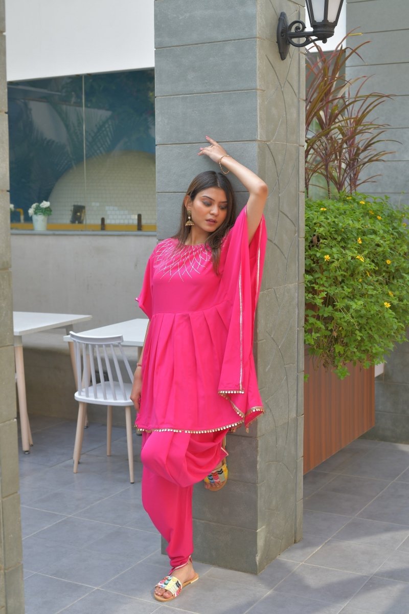 Ahalyaa Women Pink Crepe Glitter Printed Kurta with Dhoti Pants