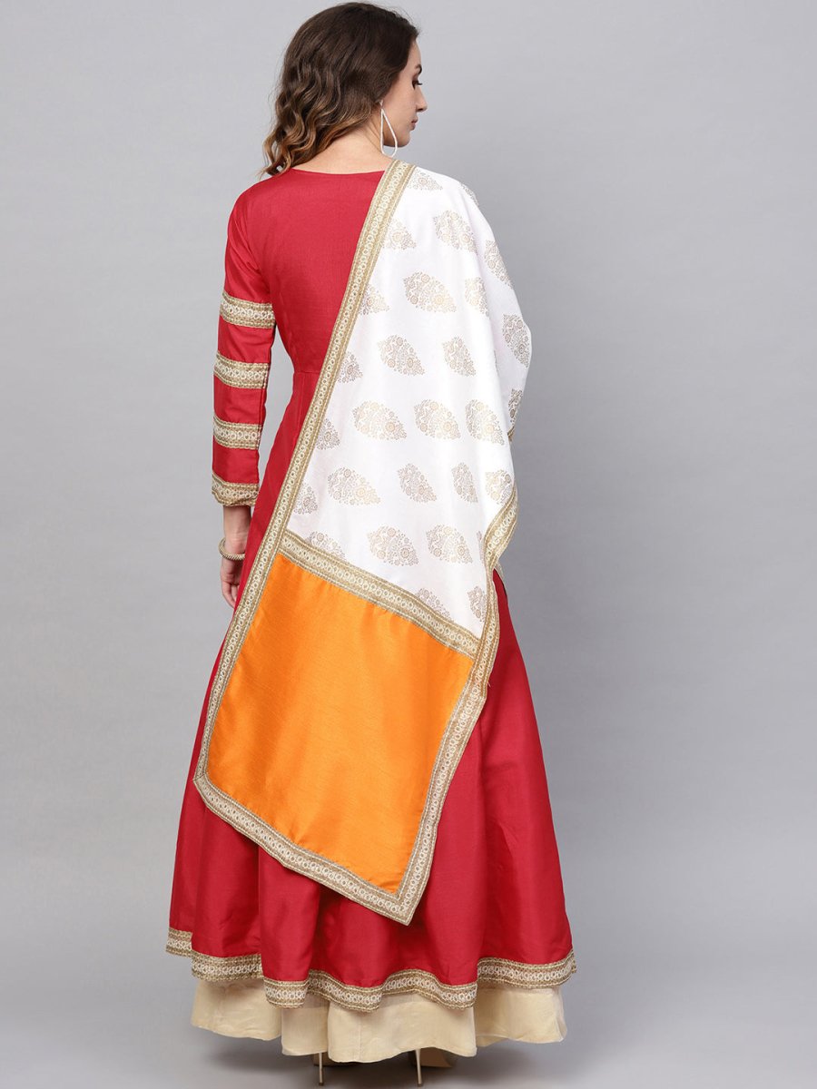 Ahalyaa Red Solid Anarkali Kurta With Dupatta
