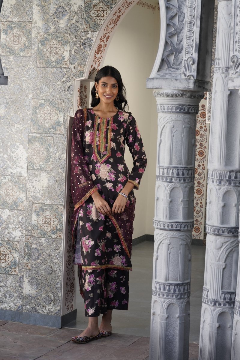 Ahalyaa Women Black Floral Printed Gotta Patti Kurta with Palazzos & With Dupatta