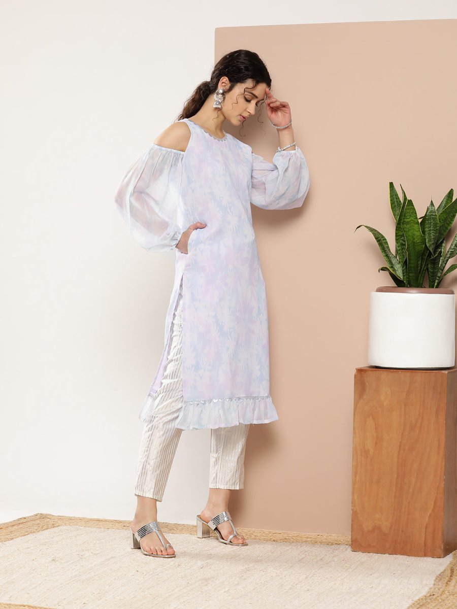 Ahalyaa Women Blue & White Floral Printed Cold-Shoulder Sleeves Gotta Patti Georgette Kurta