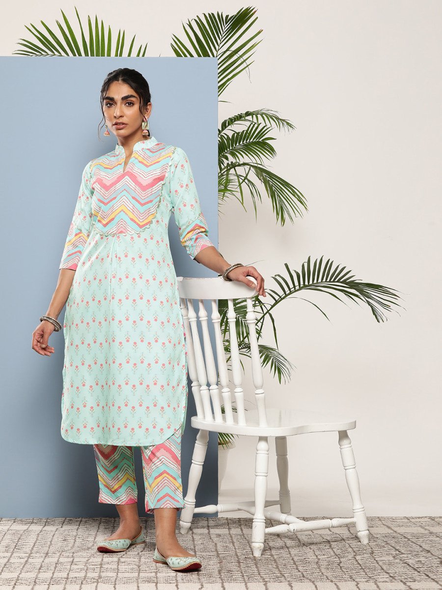 Ahalyaa Women Turquoise Blue Printed Gotta Patti Kurta with Trousers
