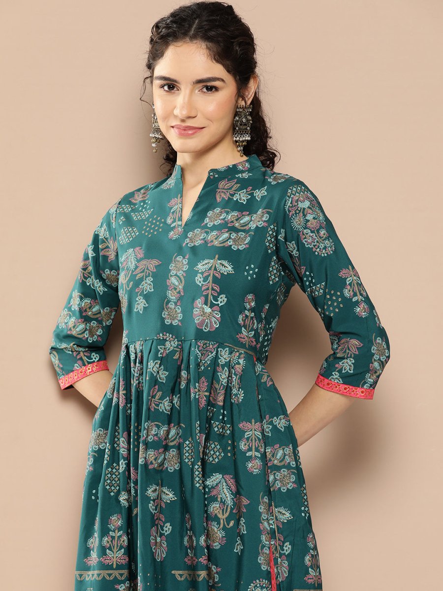 Ahalyaa Women Floral Printed Pleated Kurta with Trousers