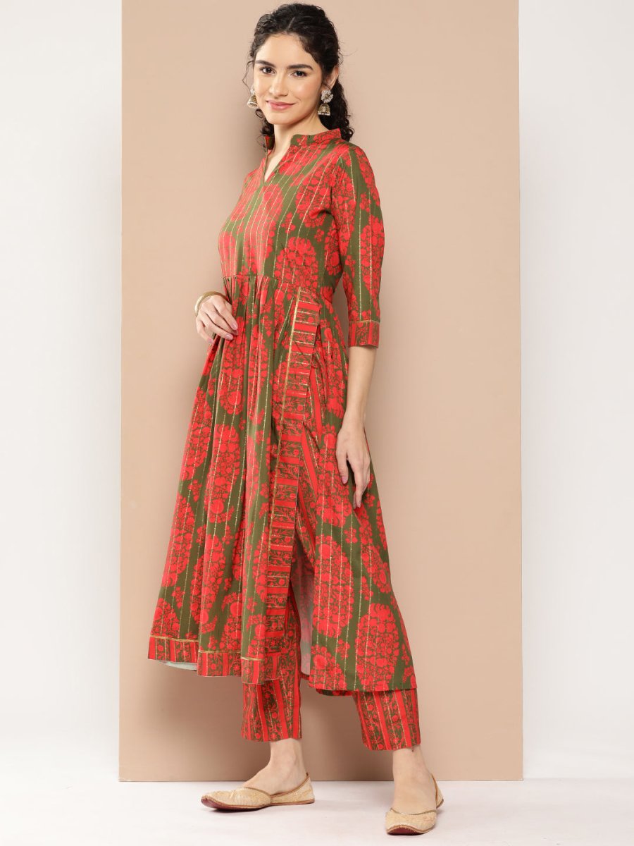 Ahalyaa Women Floral Printed Pleated Gotta Patti Kurta with Trousers