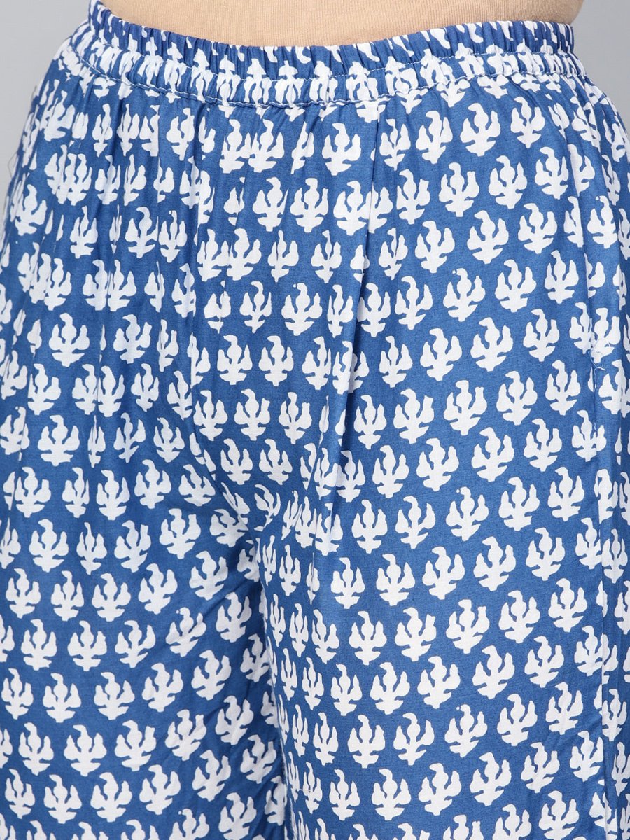 Ahalyaa Women Blue & White Printed Kurta with Trousers