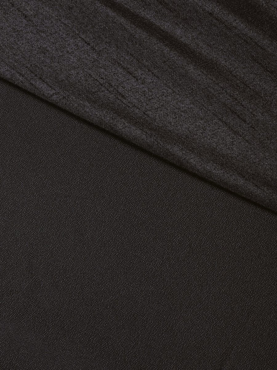Ahalyaa Black Plain A-Line Kurta