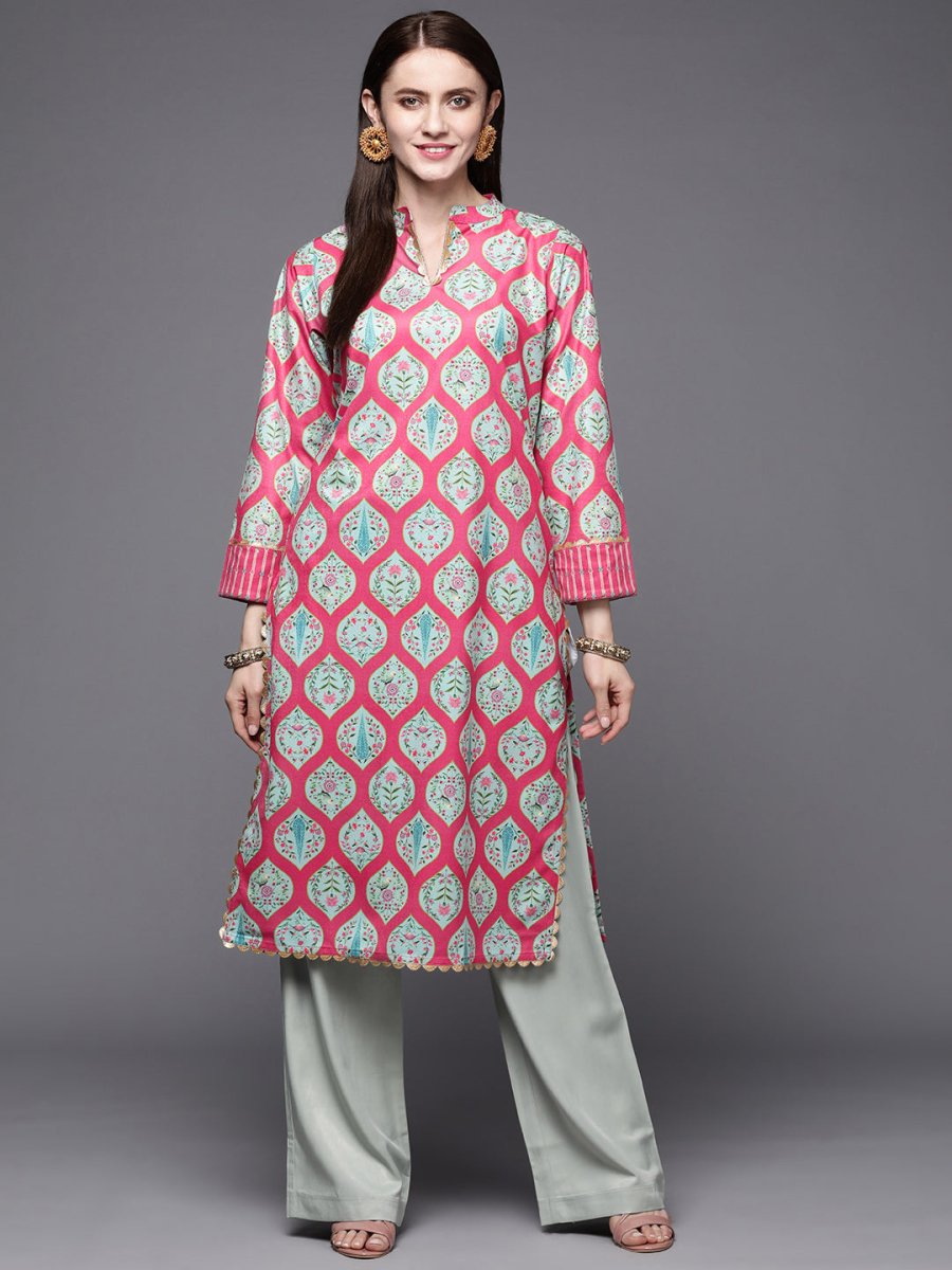 Ahalyaa Women Pink & Sea Green Floral Printed Gotta Patti Velvet Kurta