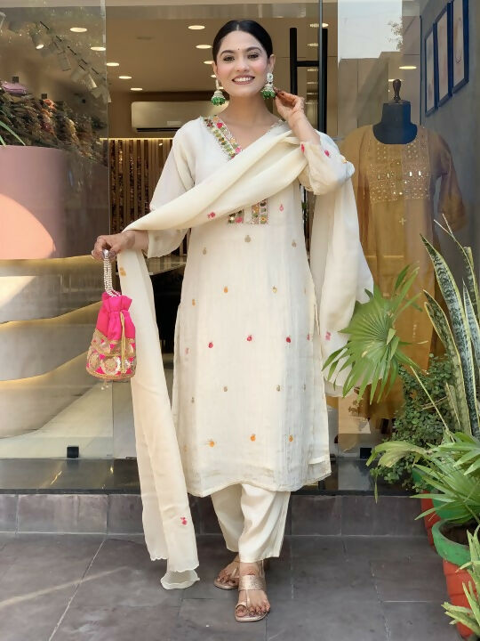 The52 Off White Women's Gorgeous Chinon Fabric Embroidered Work Straight Kurta Pant and Dupatta Set