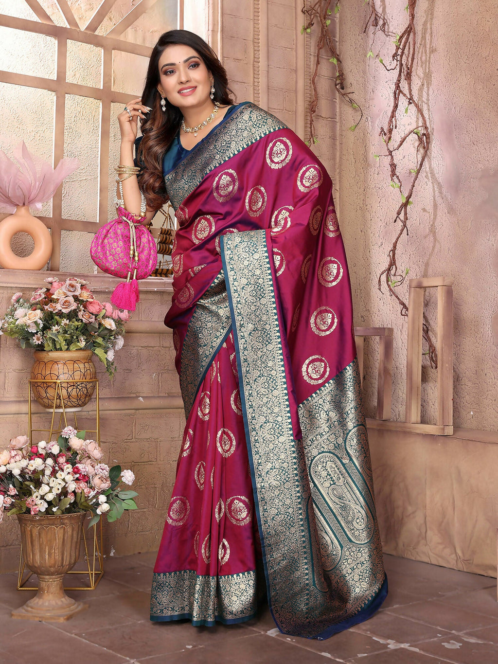 Joban Fashion Magenta Banarasi Soft Silk Woven Saree
