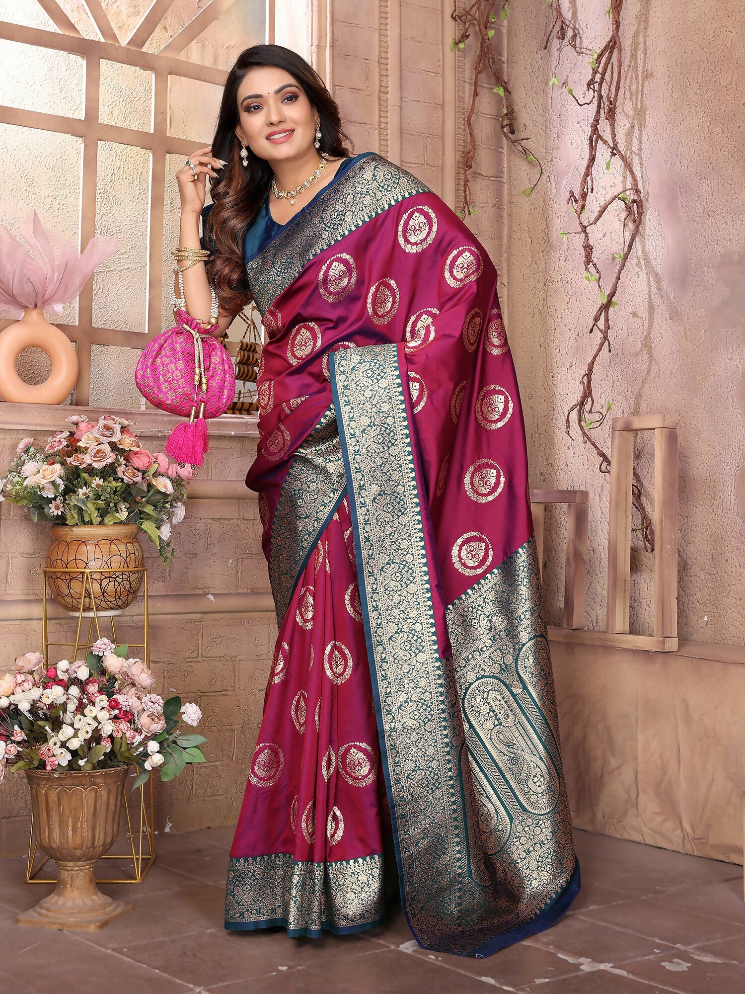 Joban Fashion Magenta Banarasi Soft Silk Woven Saree