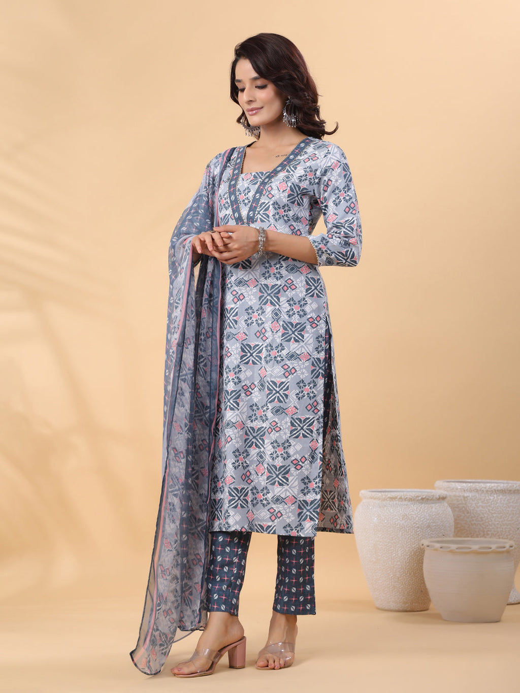 Janasya Regular Biscuit Slub Grey Gemometric Square Neck Kurta,Bottom & Dupatta