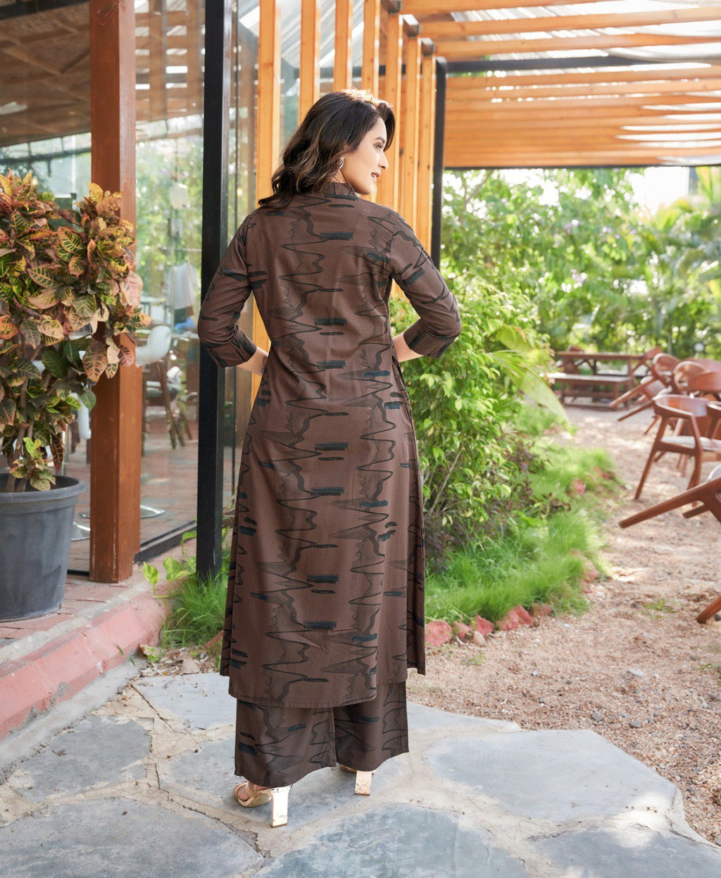 Prazu Fashion Brown Reyon Cotton Print Kurti With Pant