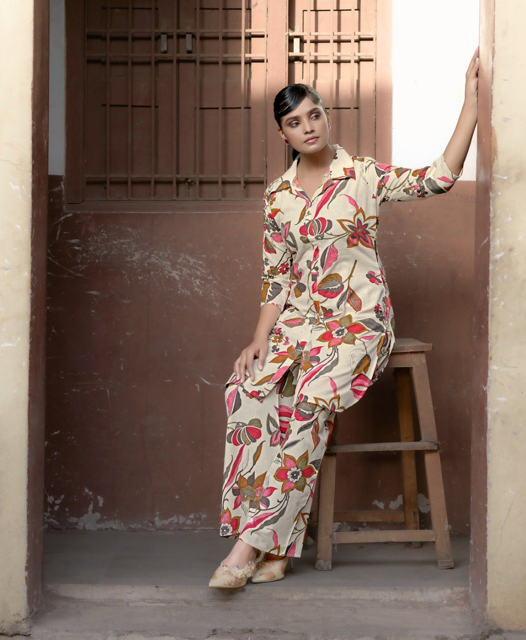 Prazu Fashion Cream Khadi Cotton Floral Printed Co-Ord Set