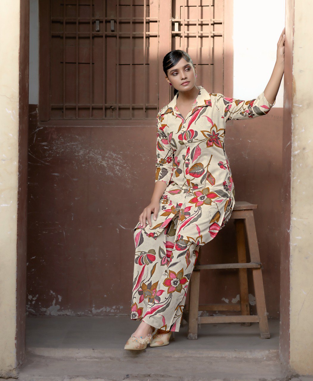 Prazu Fashion Cream Khadi Cotton Floral Printed Co-Ord Set
