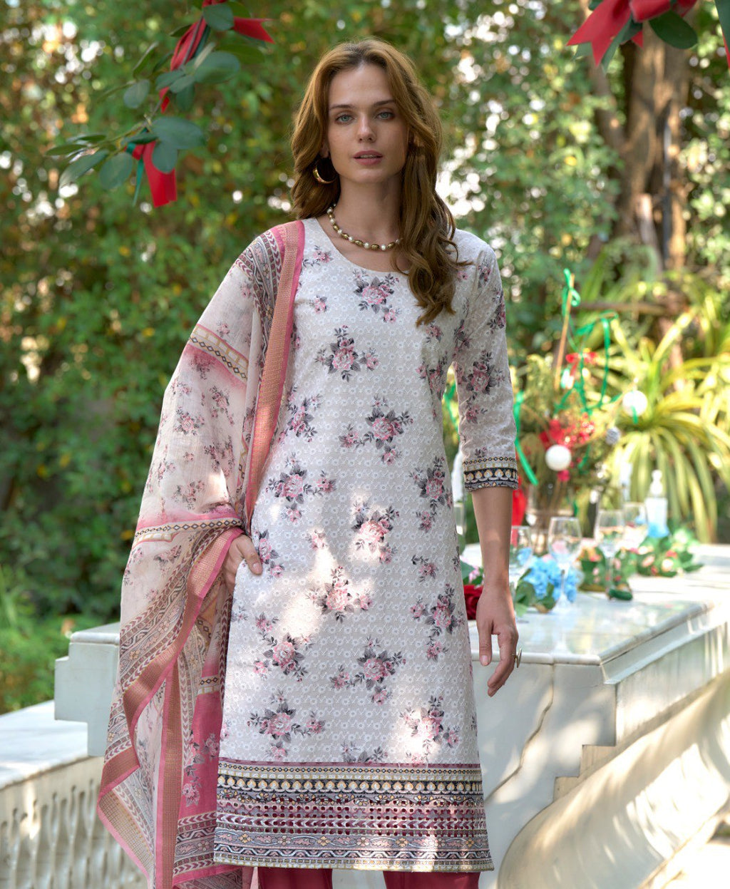 Prazu Fashion Off White Cotton Leaf Embroidered Kurta Set