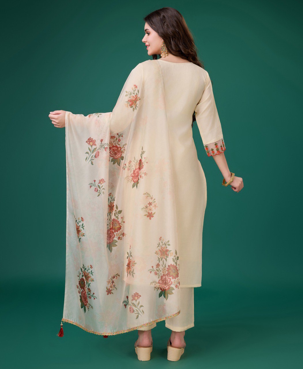 Prazu Fashion Cream Viscose Silk Embroidered Kurta Set