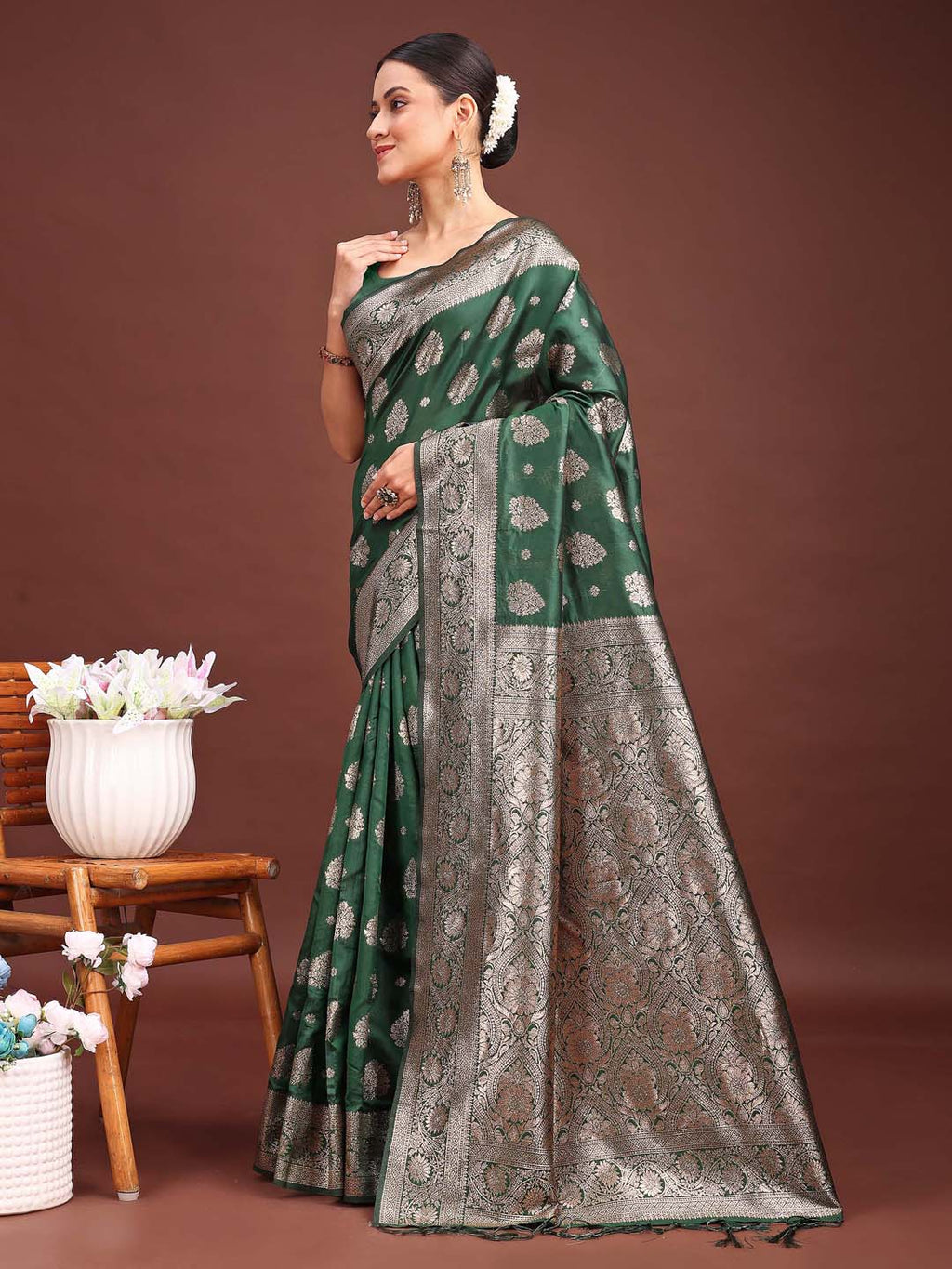 Shree Shyam Fashion Dark Green Banarasi Silk Saree with Zari Weaving - A Timeless Tale of Elegance