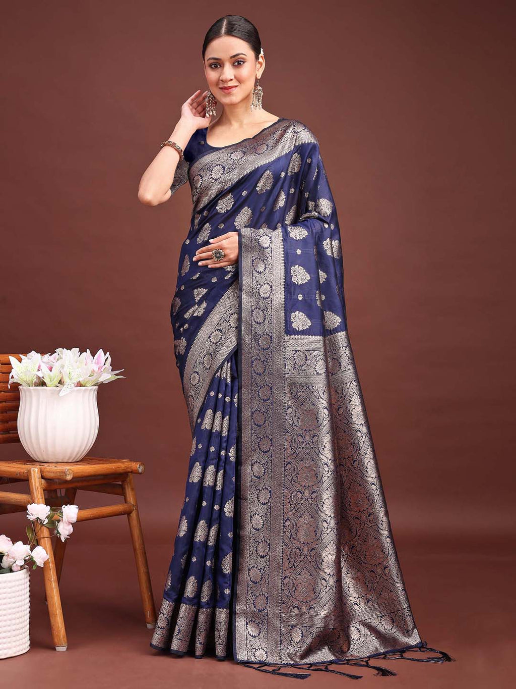 Shree Shyam Fashion Navy Blue Banarasi Silk Saree with Zari Weaving - A Timeless Tale of Elegance