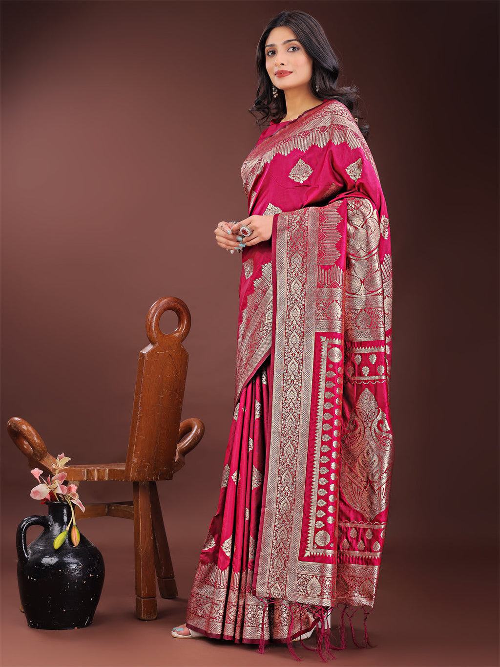Shree Shyam Fashion Graceful Magenta Banarasi Silk Saree with Silver Zari - Perfect Ethnic Wear for Weddings & Festive Moments