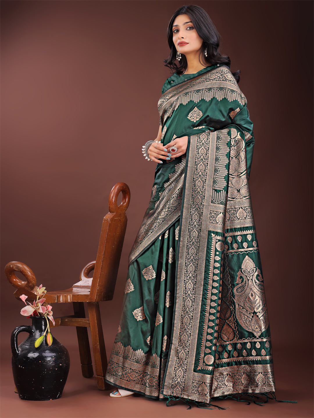 Shree Shyam Fashion Graceful Green Banarasi Silk Saree with Silver Zari - Perfect Ethnic Wear for Weddings & Festive Moments
