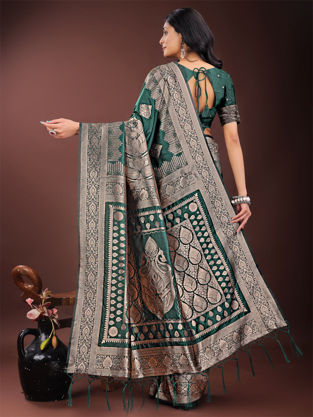 Shree Shyam Fashion Graceful Green Banarasi Silk Saree with Silver Zari - Perfect Ethnic Wear for Weddings & Festive Moments