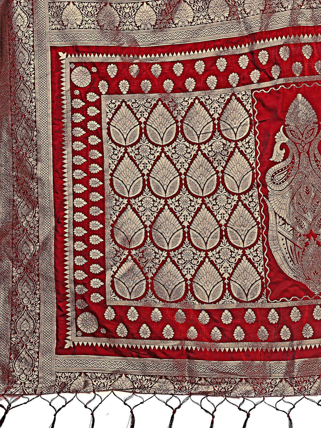 Shree Shyam Fashion Graceful Maroon Banarasi Silk Saree with Silver Zari - Perfect Ethnic Wear for Weddings & Festive Moments