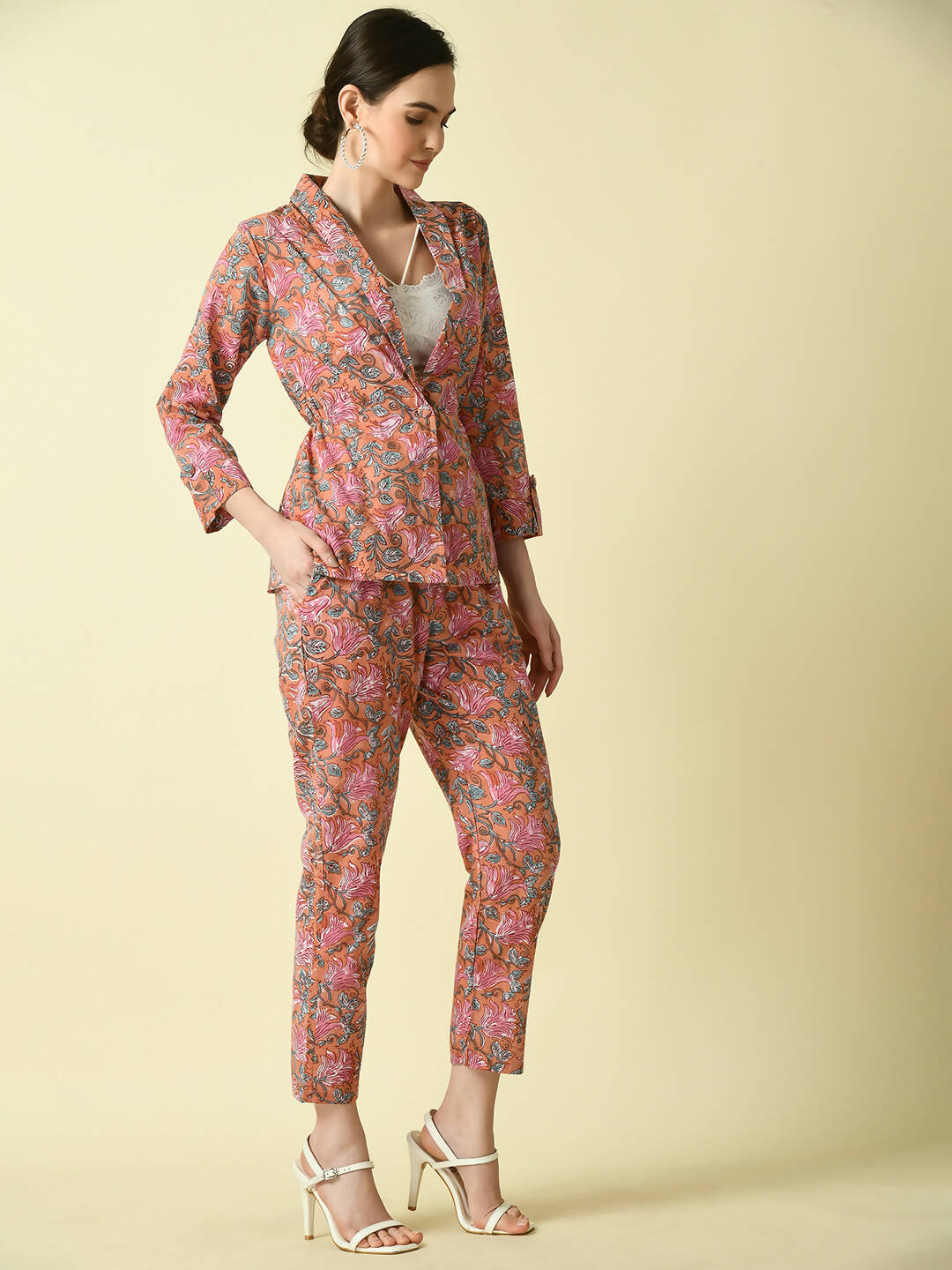 Myshka Women's Multi Shawl Neck Coat With Trousers