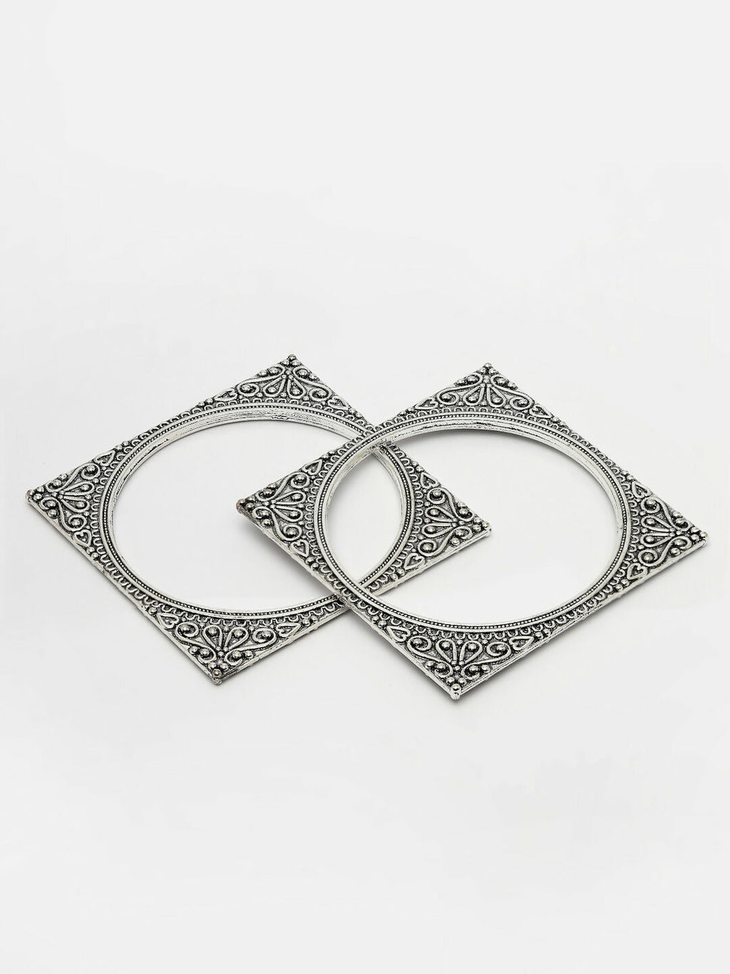 NVR Women's Set of 2 Silver-Toned Oxidized Square Shaped Bangles