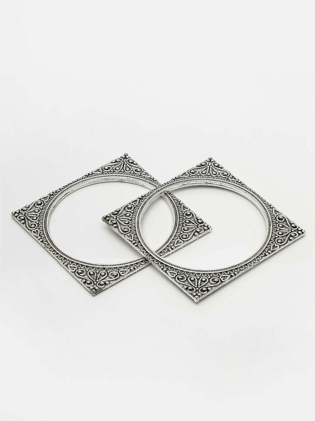 NVR Women's Set of 2 Silver-Toned Oxidized Square Shaped Bangles