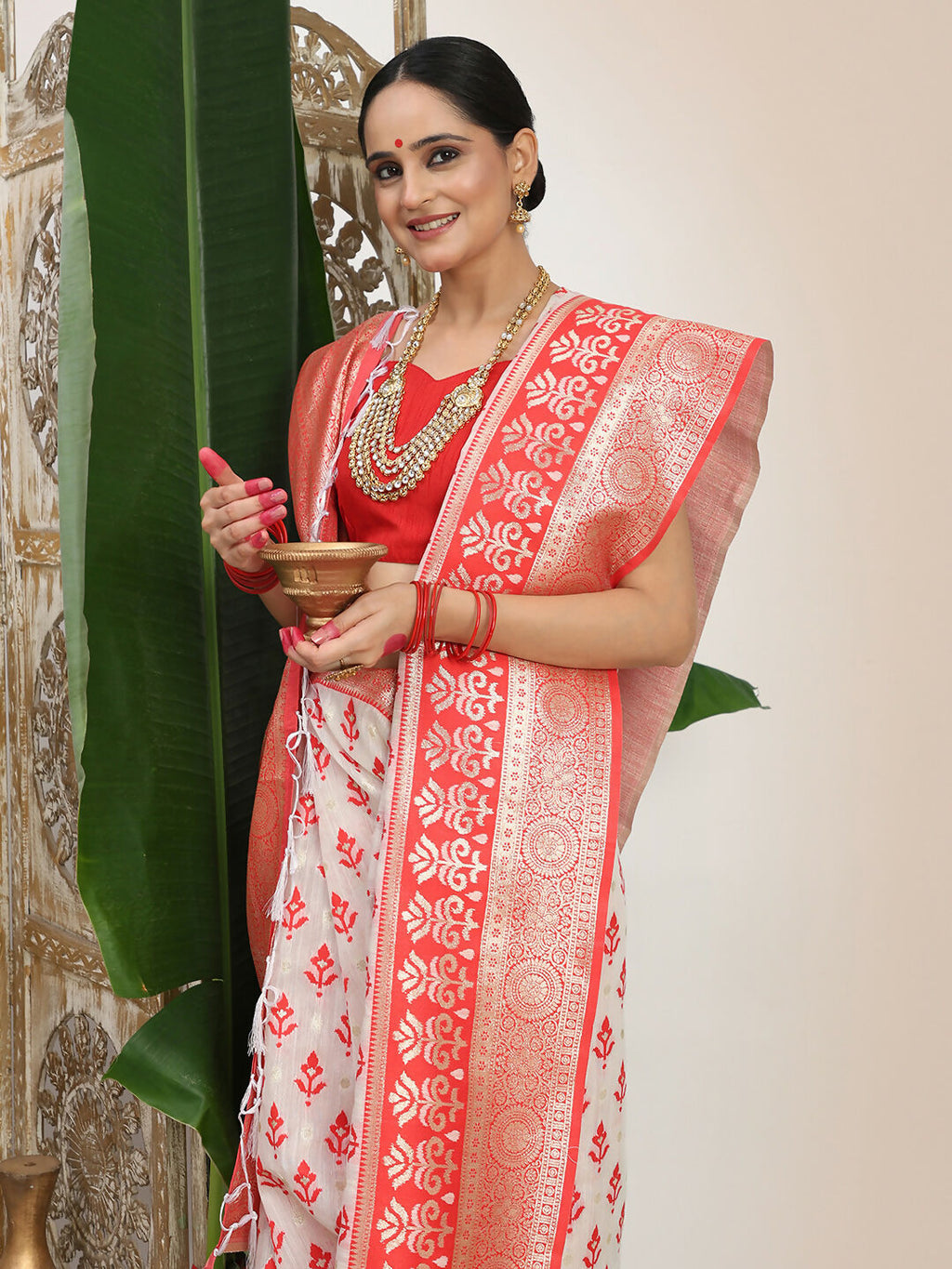 Shree Shyam Fashion Linen Cotton Red & White Saree