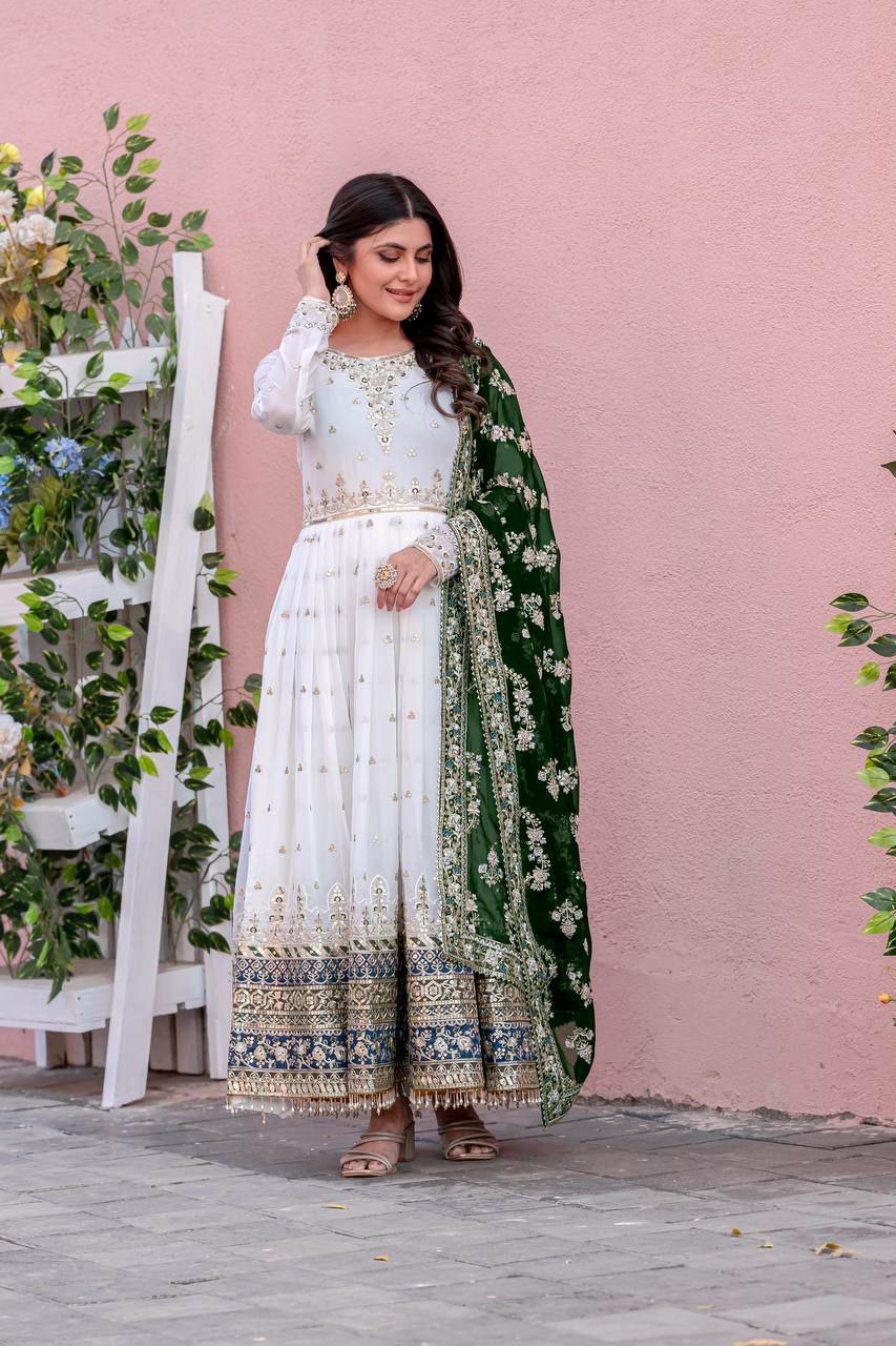 Prazu Fashion Off White Georgette Embroidered Anarkali Suit