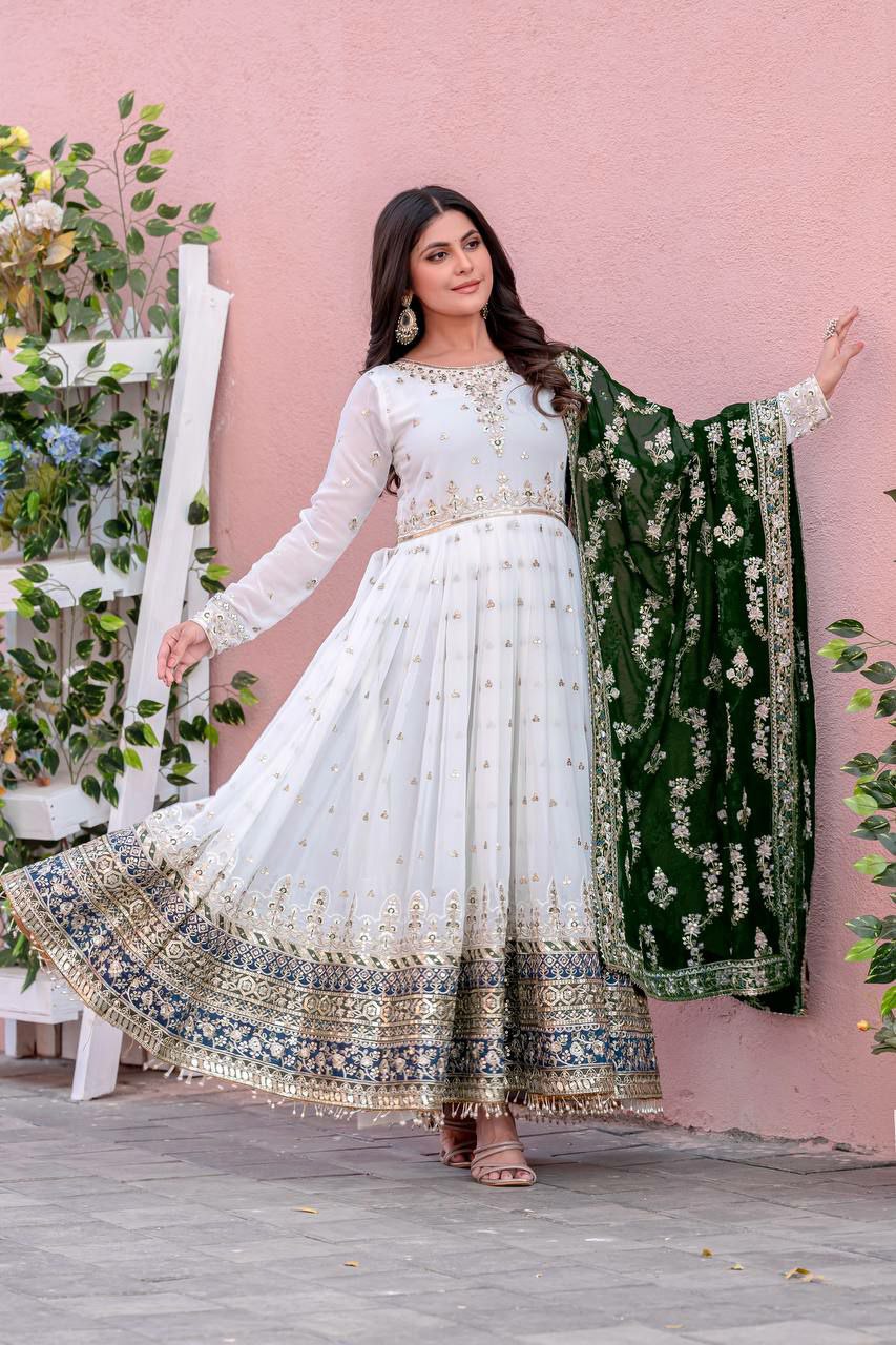 Prazu Fashion Off White Georgette Embroidered Anarkali Suit