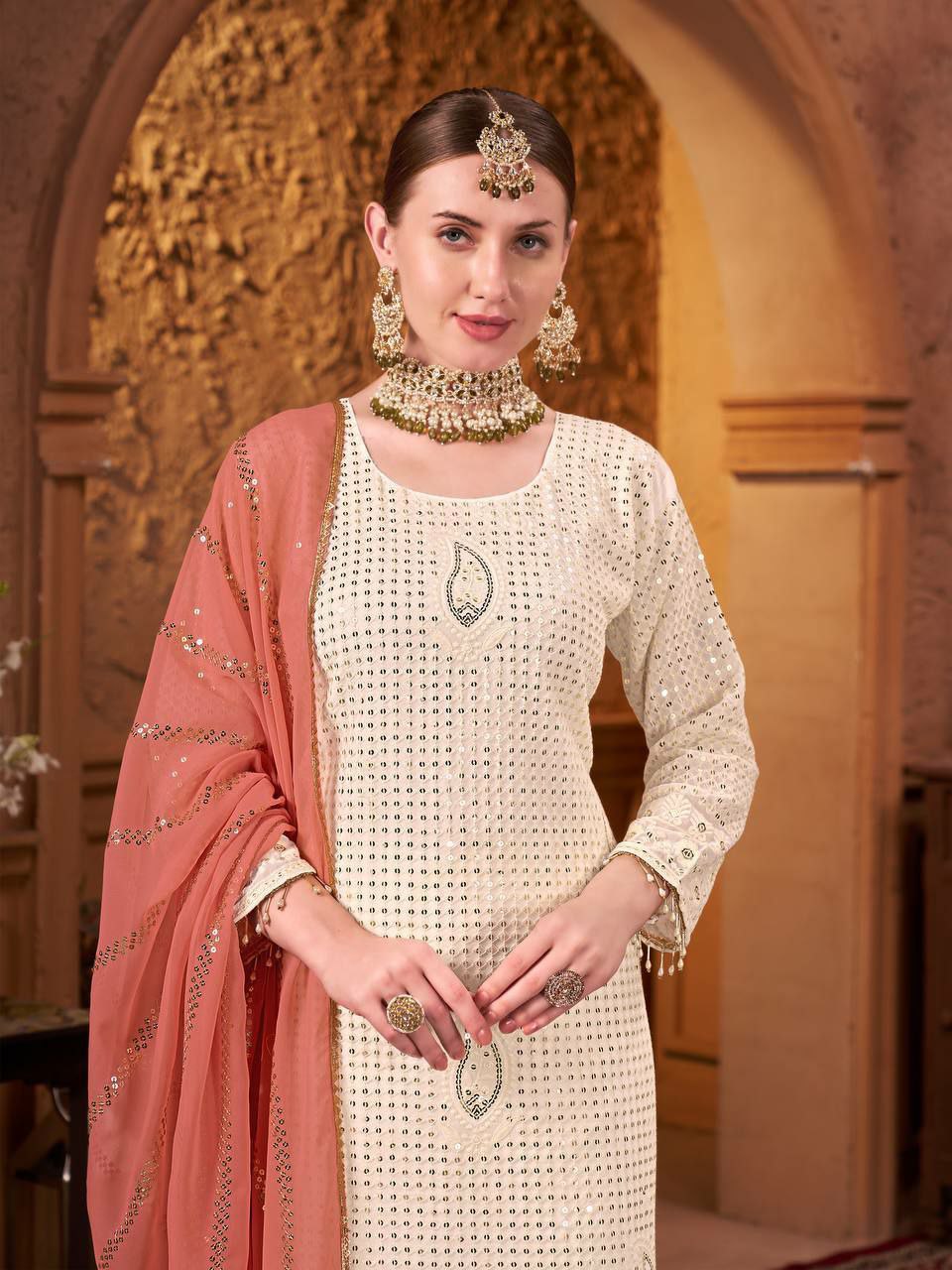 Prazu Fashion Off White Georgette Embroidered Salwar Suit