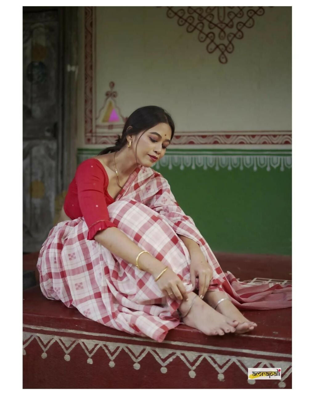 Exclusive Collection Beautiful Check Red Pure Cotton Woven Handloom Saree With Running Blouse Piece
