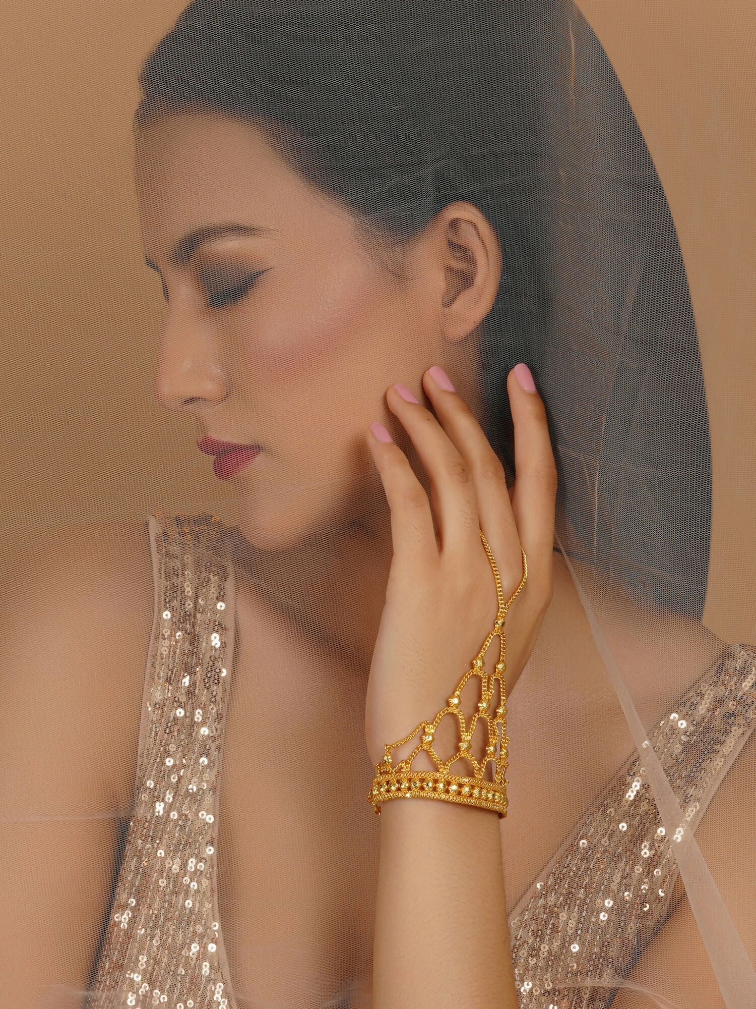 Golden Haathphool (Gold) - Ruby Raang