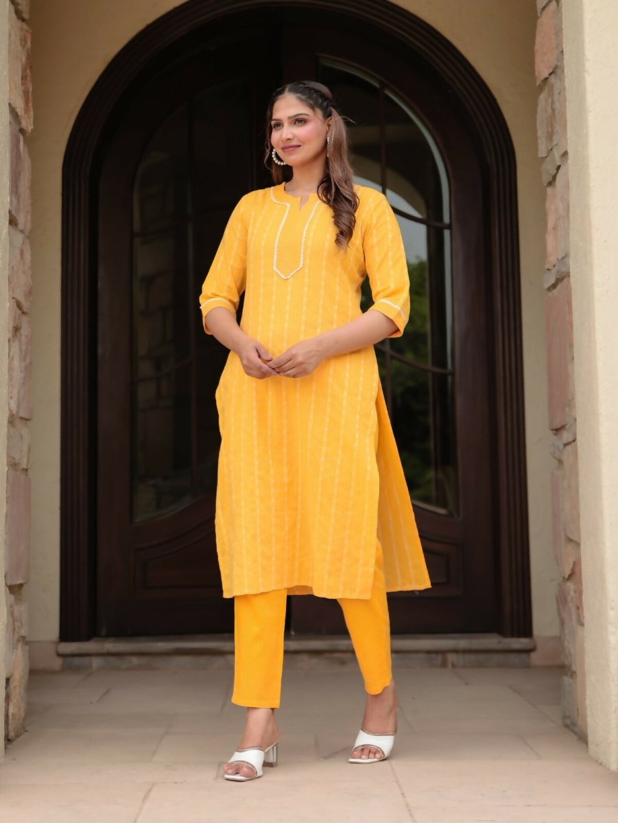 Aramya Straight Kantha Cotton Woven Design Print Women's Kurta Set - Yellow