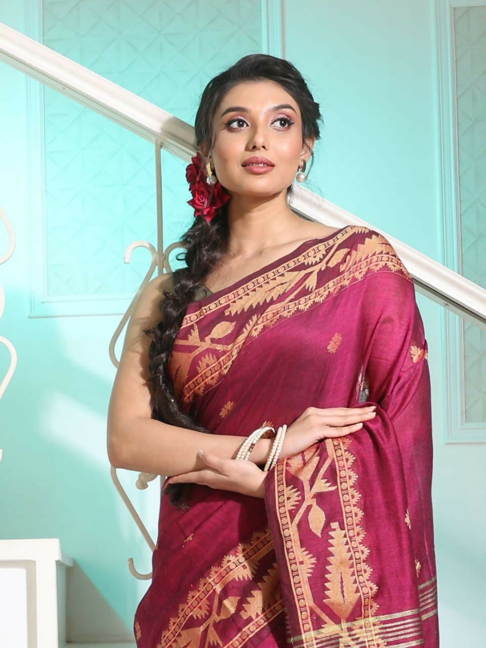 Exclusive Collection Beautiful Maroon Pure Cotton Woven Handloom Saree With Running Blouse Piece