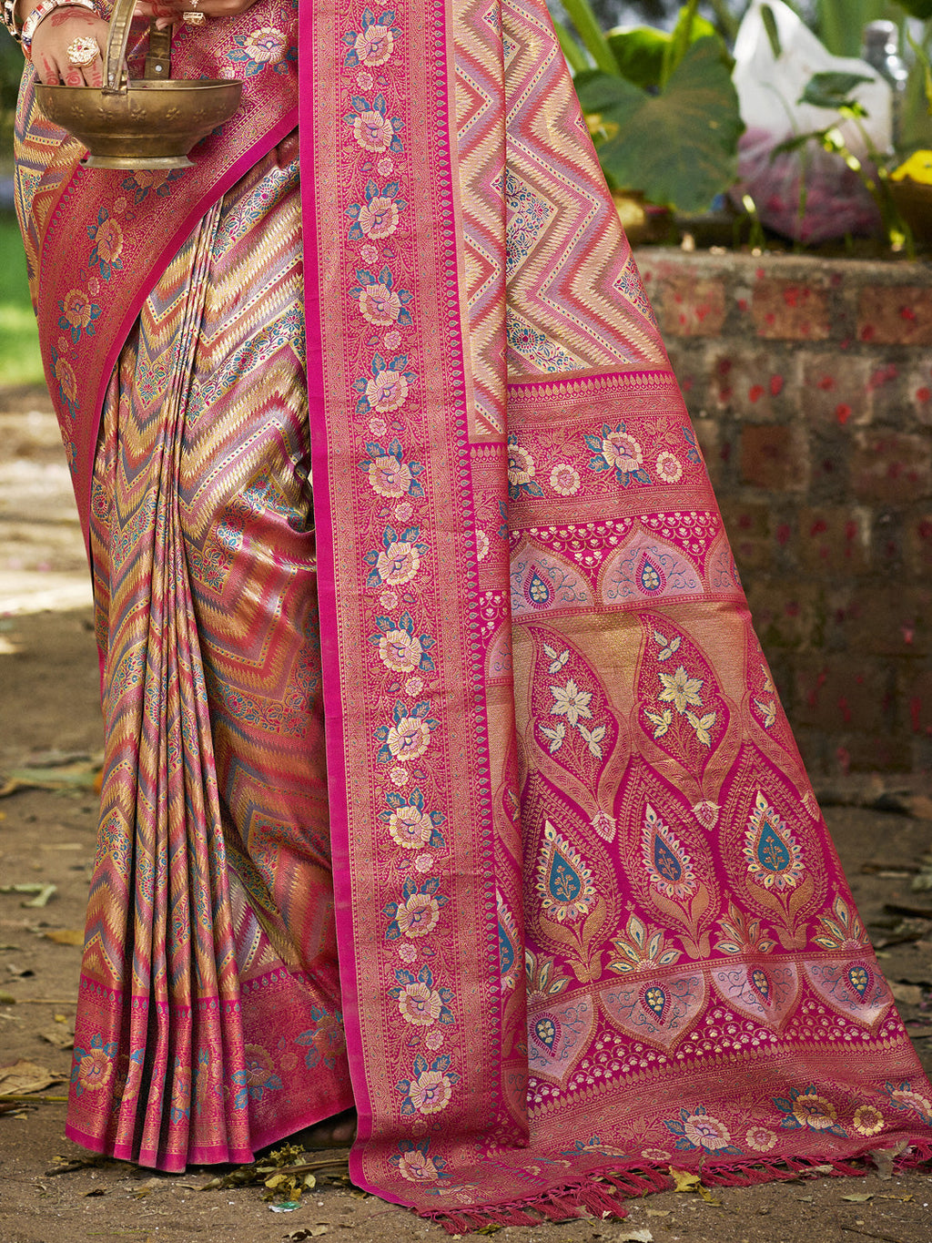 Sangam Prints Pink Silk Woven Work Traditional Saree