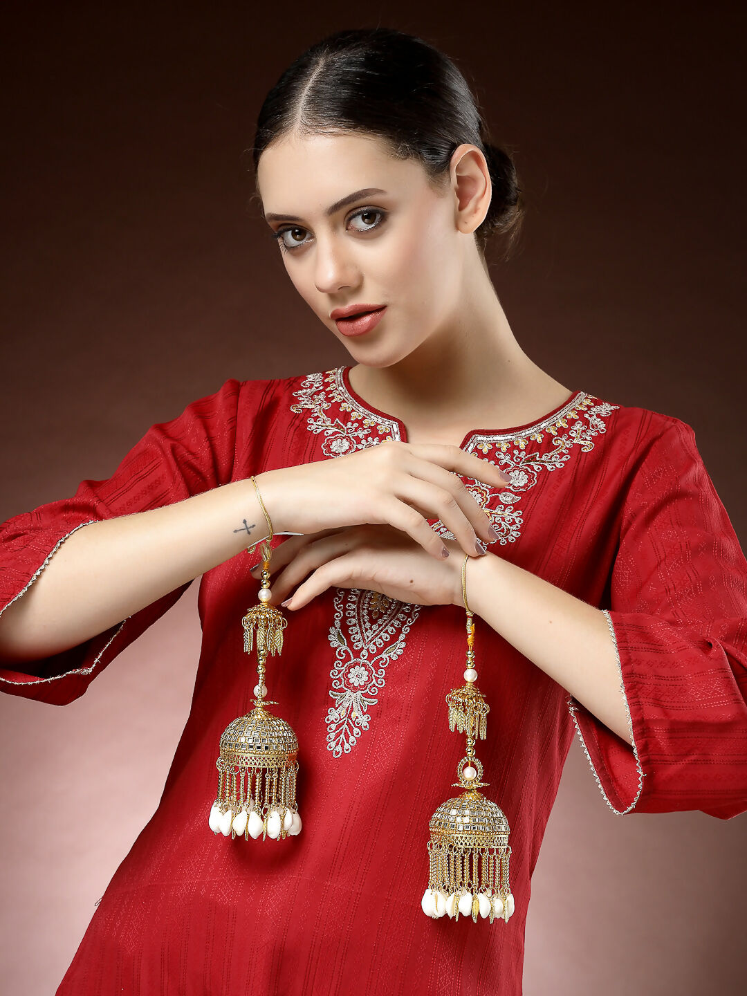 NVR Women's Pack Of 2 Gold-Polished Kundan Kaleera Sets