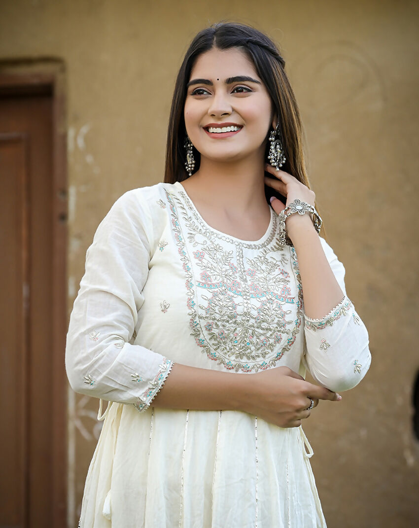 Kaajh Women's White Floral Embroidered Cotton Ethnic Dress