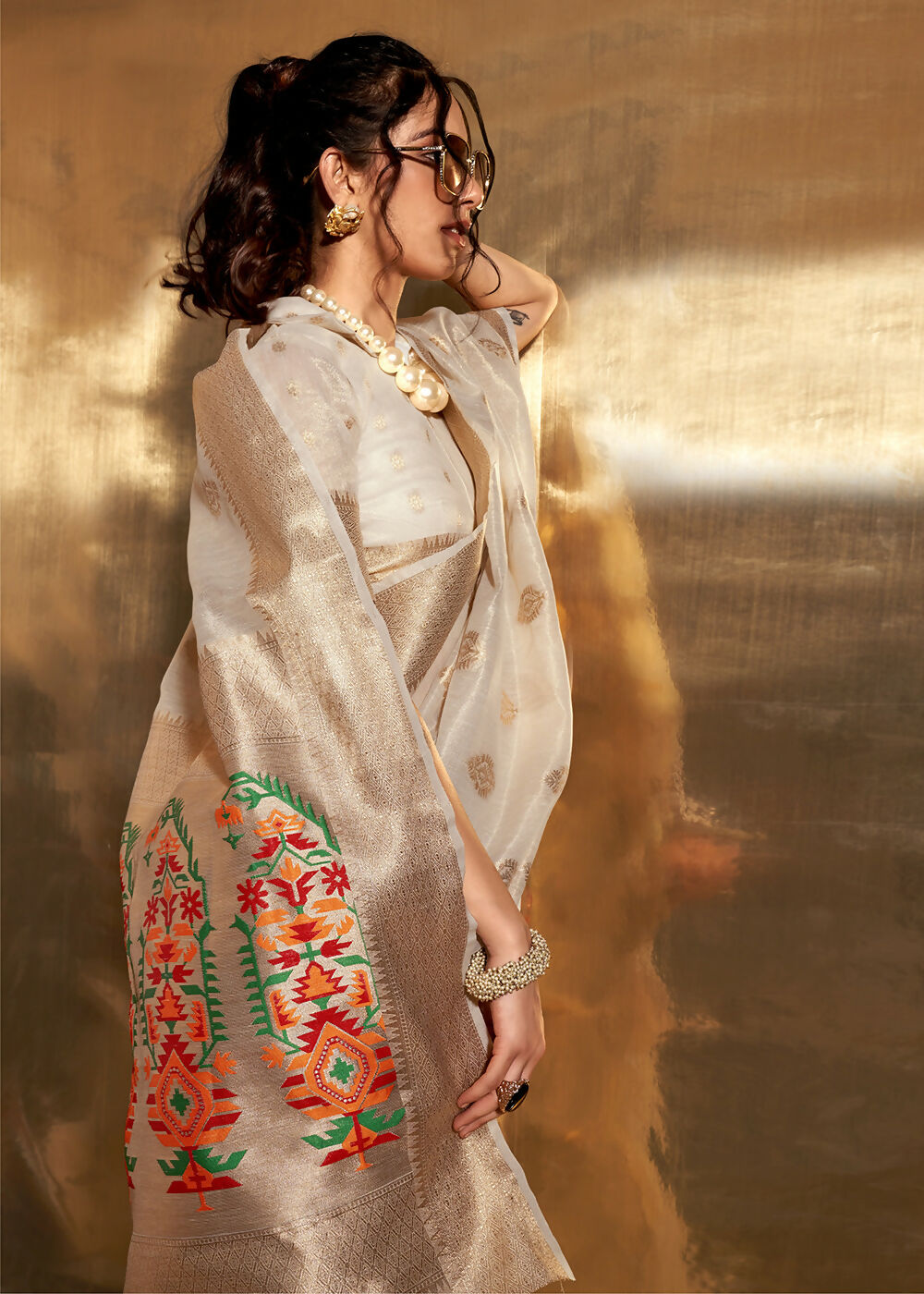 Off White Handwoven Tissue Fabric Festive & Party Style Saree - Emponline