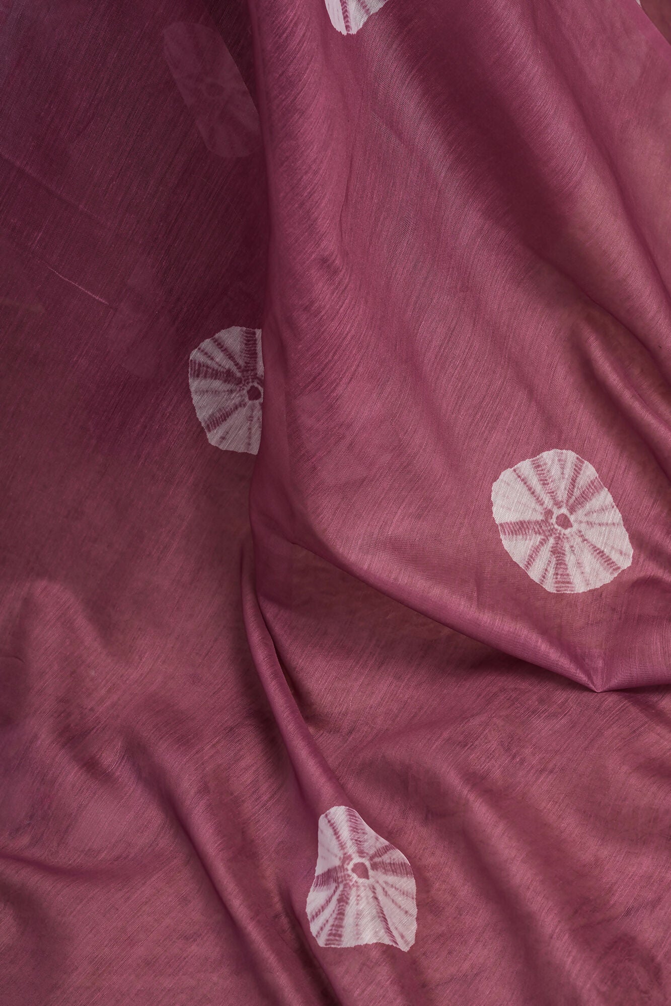 Vastranavya White Onion Digital Printed Linen Ready To Wear Designer Saree with Unstitched Blouse