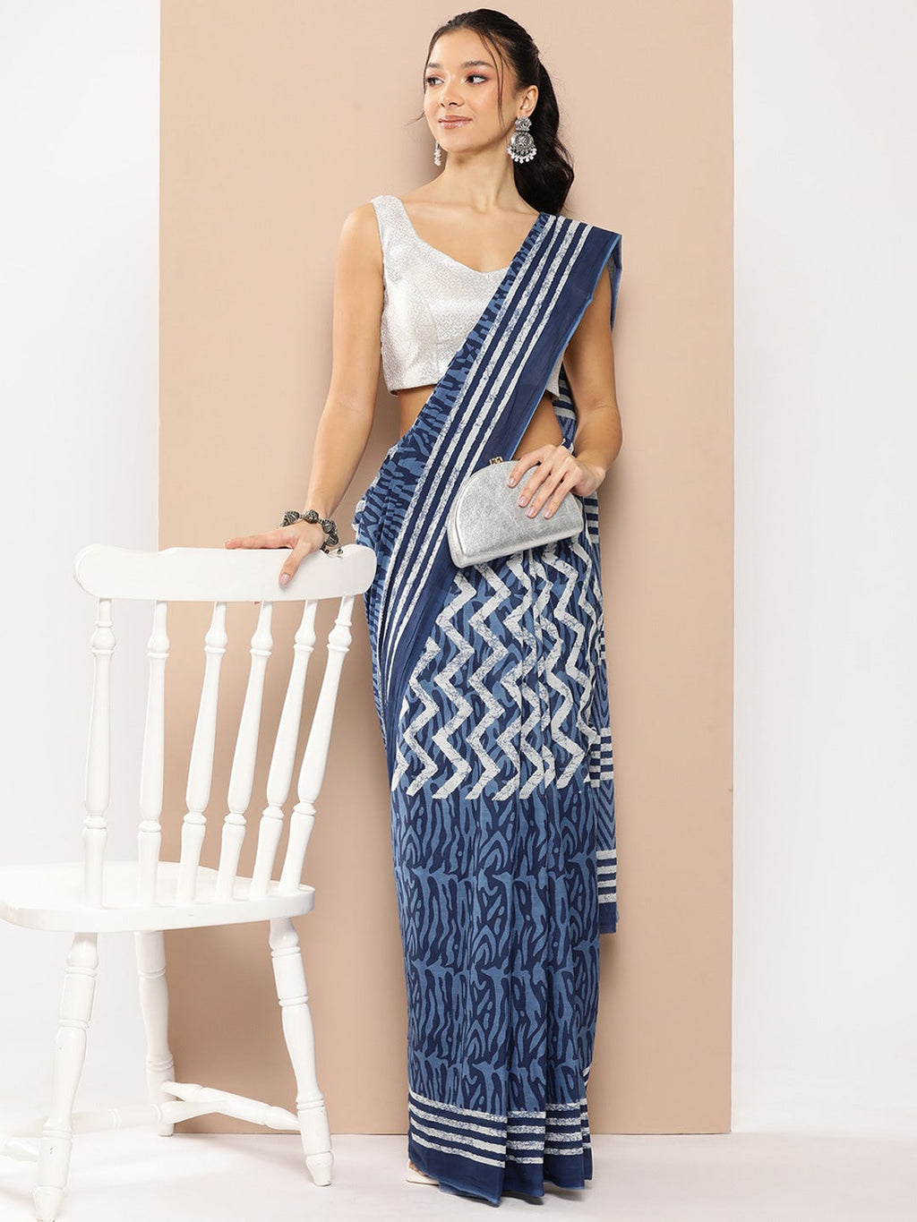 Yufta Blue Chevron Mulmul Cotton Sarees With Unstitched Blouse