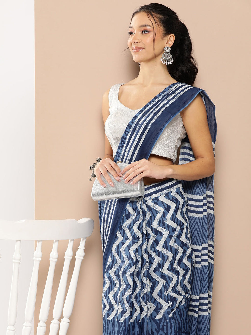 Yufta Blue Chevron Mulmul Cotton Sarees With Unstitched Blouse