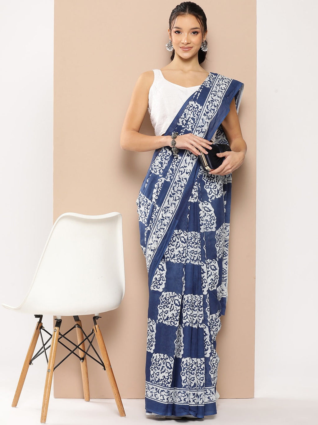 Yufta Blue Ethnic motifs Mulmul Cotton Sarees With Unstitched Blouse