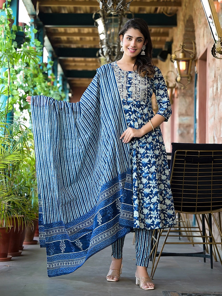 Yufta Blue Floral Dori_Embroidery Kurta Trouser With Dupatta Set